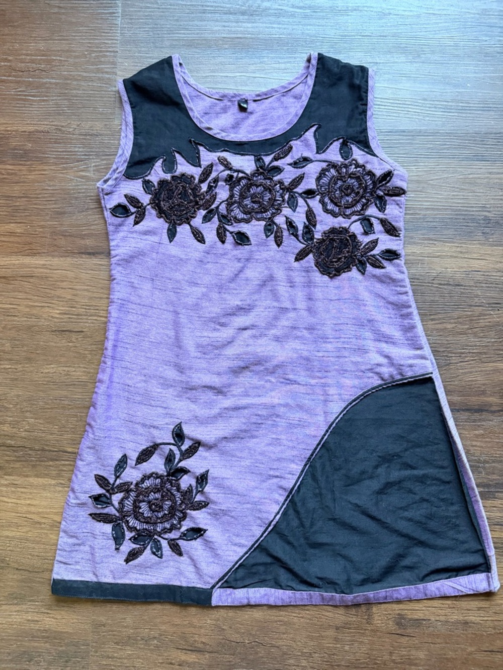 Sleeveless Beaded Floral Embroidered Tunic Top